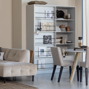 Combi Tablo table organique en frêne Mist 130 cm avec pied réglable sur 3 positions, photo d'ambiance