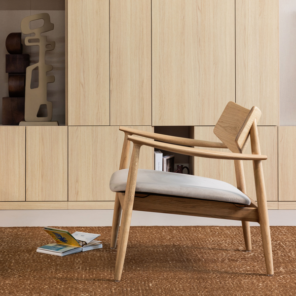 Bask armchair oak wood natural, room setting