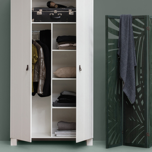Ties armoire de jardin pin blanc, photo d'ambiance