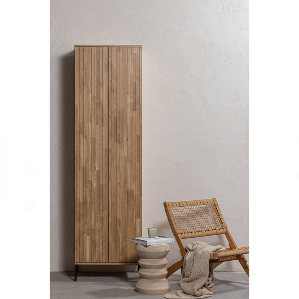 New gravure armoire avec tiroir chêne naturel, photo d'ambiance