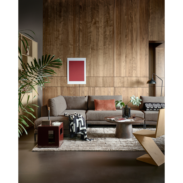 Couple loveseat element taupe, room setting