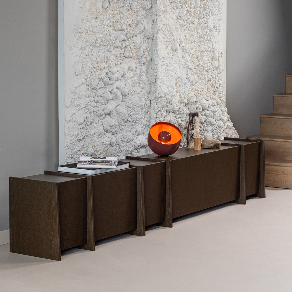Brock tv meubel 200 cm essen fineer middenbruin, sfeerfoto