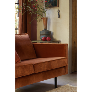 Rodeo 2,5-seater sofa velvet rust, room setting