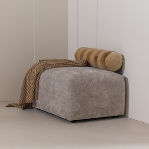 Umina hocker slub chenille natural, room setting