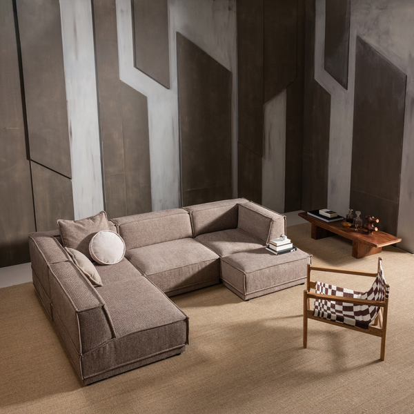 Zano fauteuil bois brun avec assise kelim naturel, photo d'ambiance
