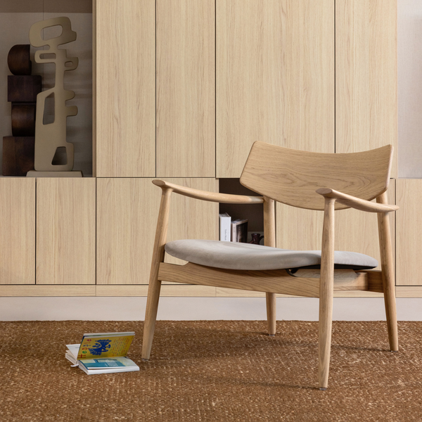 Bask armchair oak wood natural, room setting
