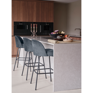 Vogue barstoel 80 cm velvet groenblauw, sfeerfoto