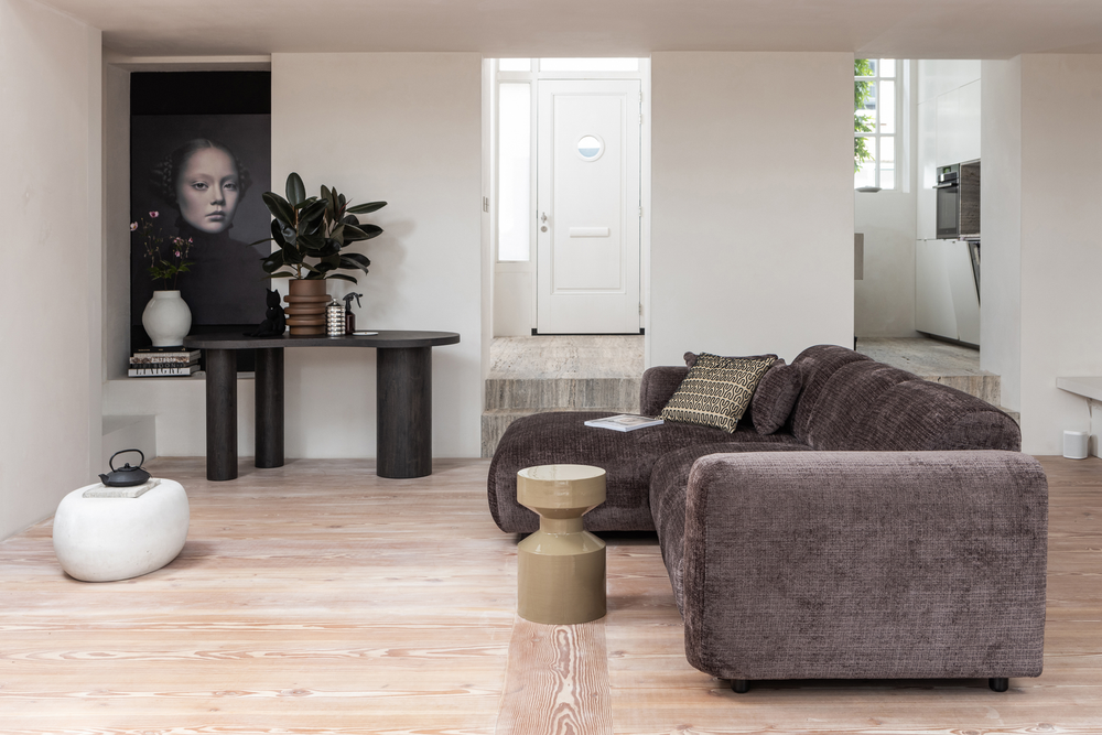 Maan organisch sidetable/bureau mdf donkerbruin, sfeerfoto