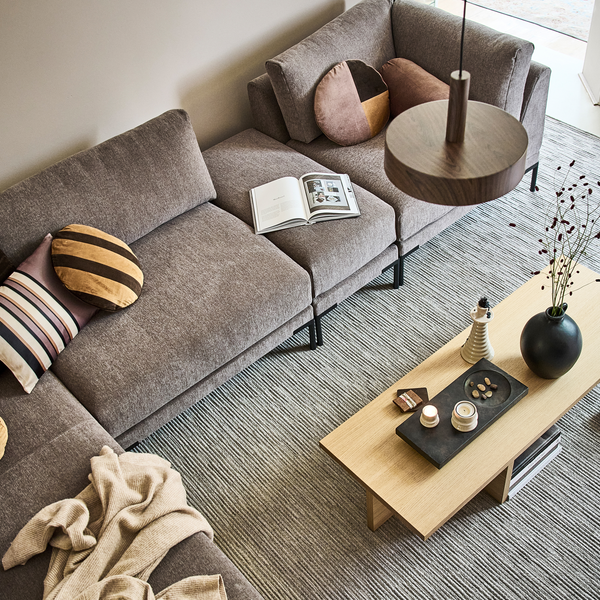 Couple corner element taupe, room setting