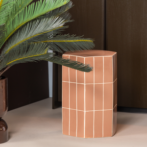 Plu decorative side table 54x38x32 cm ceramic old pink, room setting